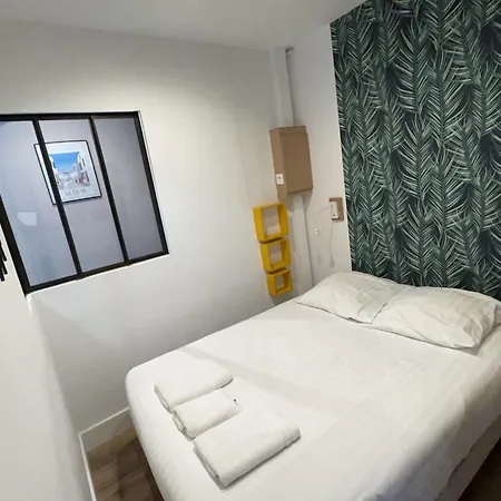 Appartement With Warm And Refined Garden La Rochelle (Charente-Maritime)